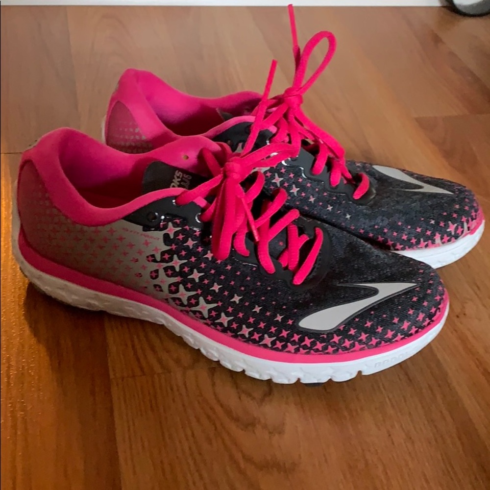 Brooks Pureflow women’s size 7.5B (medium)
